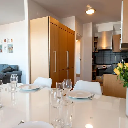 Apartman 2ndhomes Luxury 2br With Rooftop Terrace & Sauna In Kamppi Center Helsinki